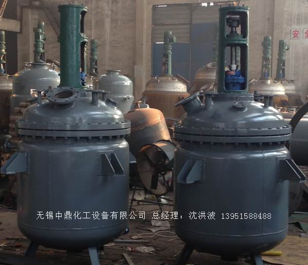 蒸汽加熱反應(yīng)釜、導(dǎo)熱油循環(huán)加熱反應(yīng)釜 